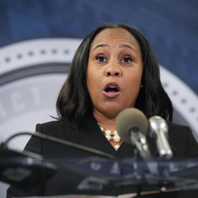 Prosecutor asks judge to revoke bond for Harrison Floyd in Georgia election case